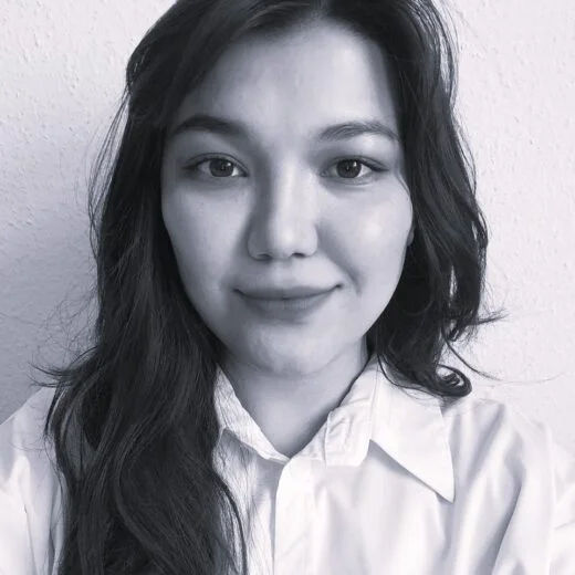 Porträt: Khatira Khurrami